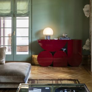Shape Console | Mogg